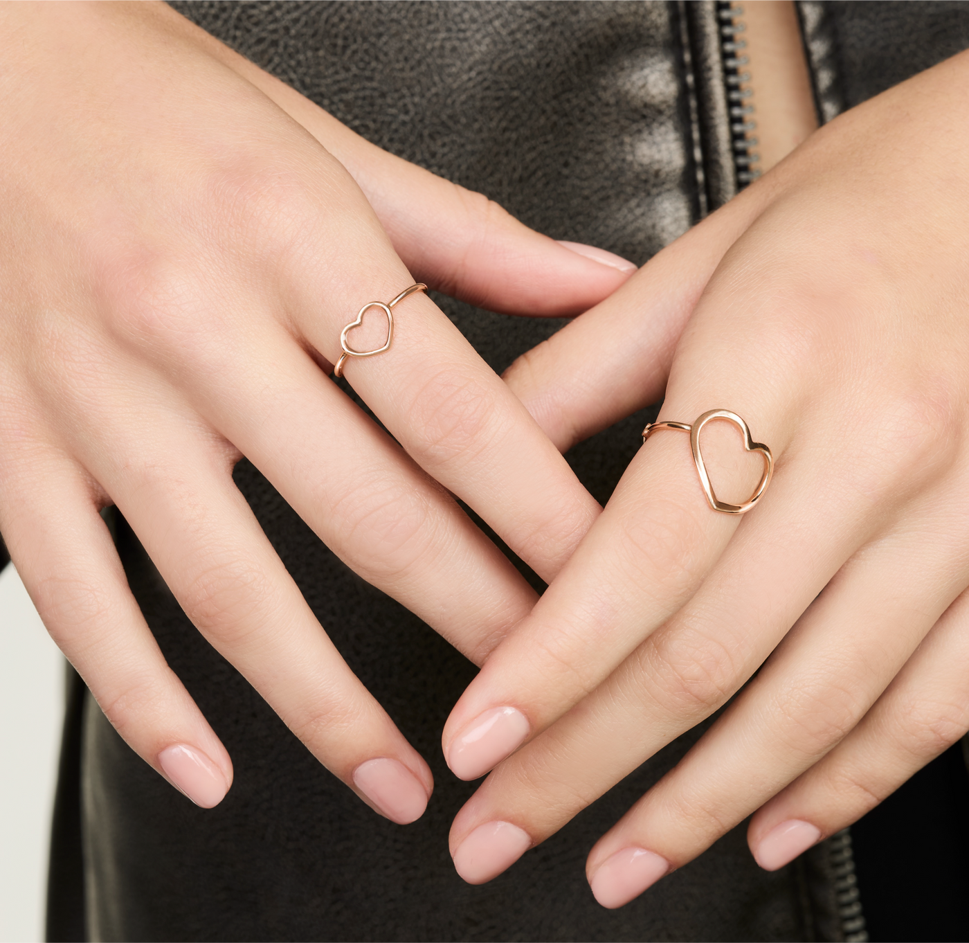 Anello con cuore grande a filo 3