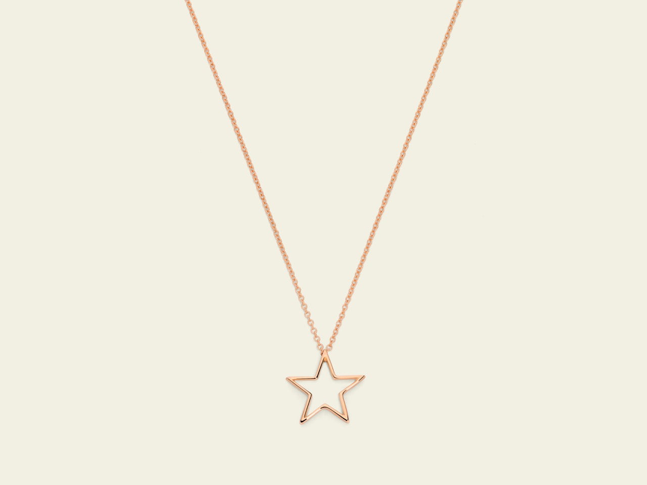Collana con stella in oro
